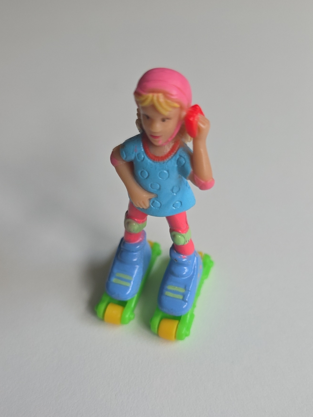 Vintage Skate City 'N The Roller Girls - Sally On The Phone